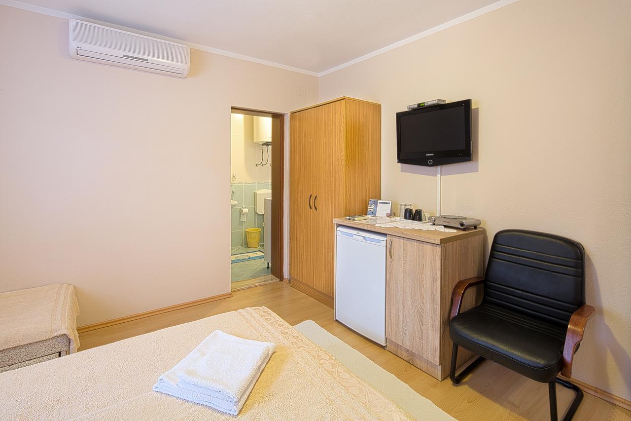 Apartmani Zeljko Vujovic Budva Exterior foto